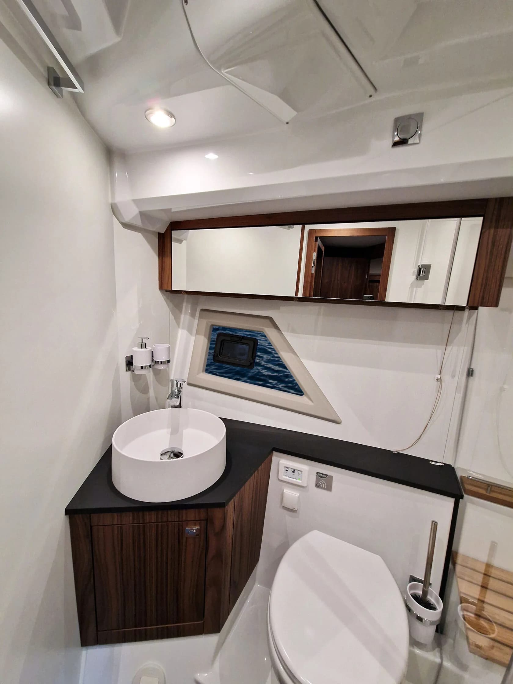 GRANDEZZA 37 OUTBOARD