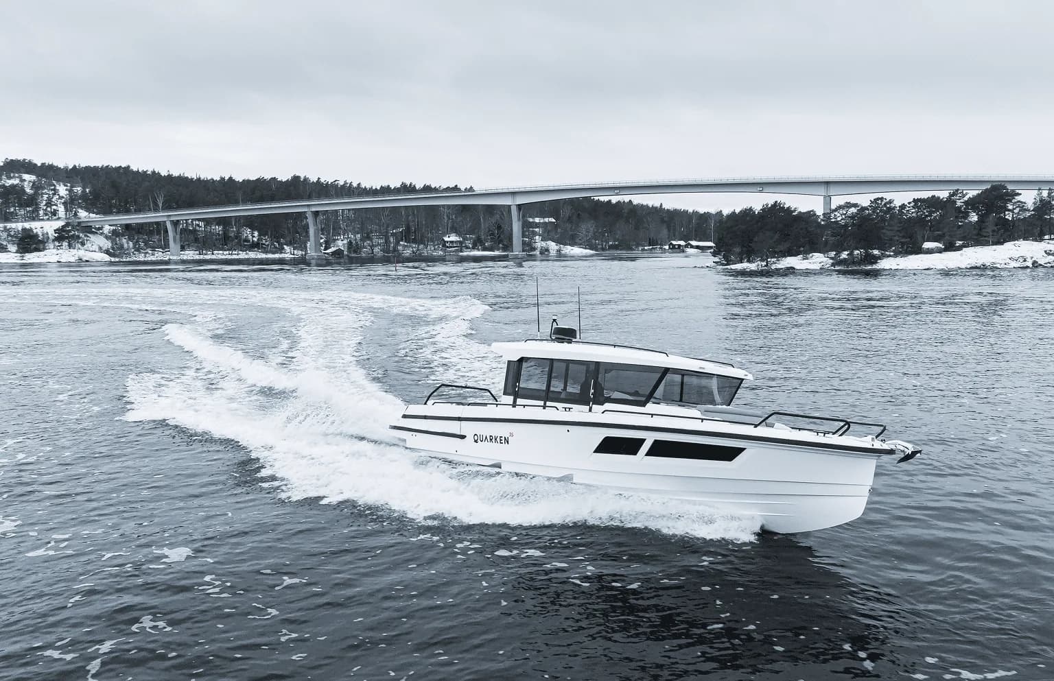 QUARKEN 35 CABIN
